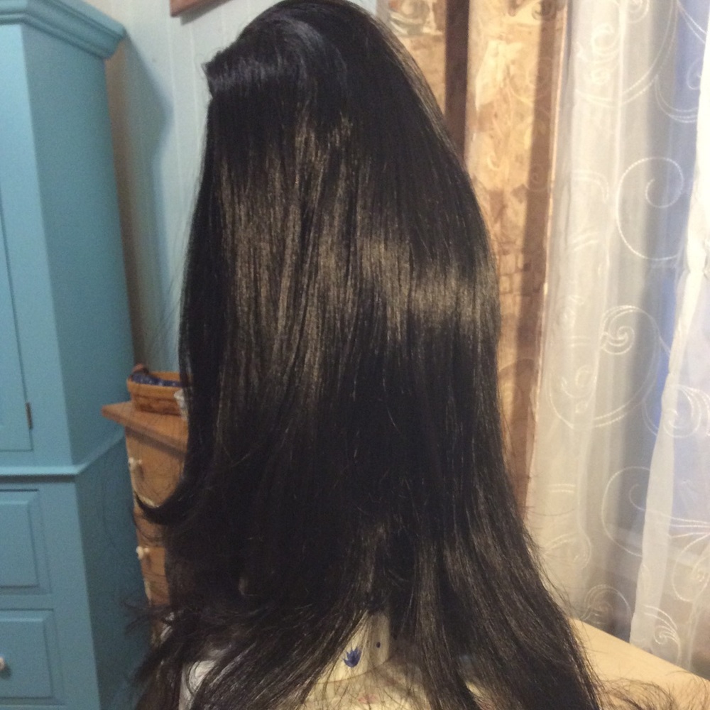 Black wig